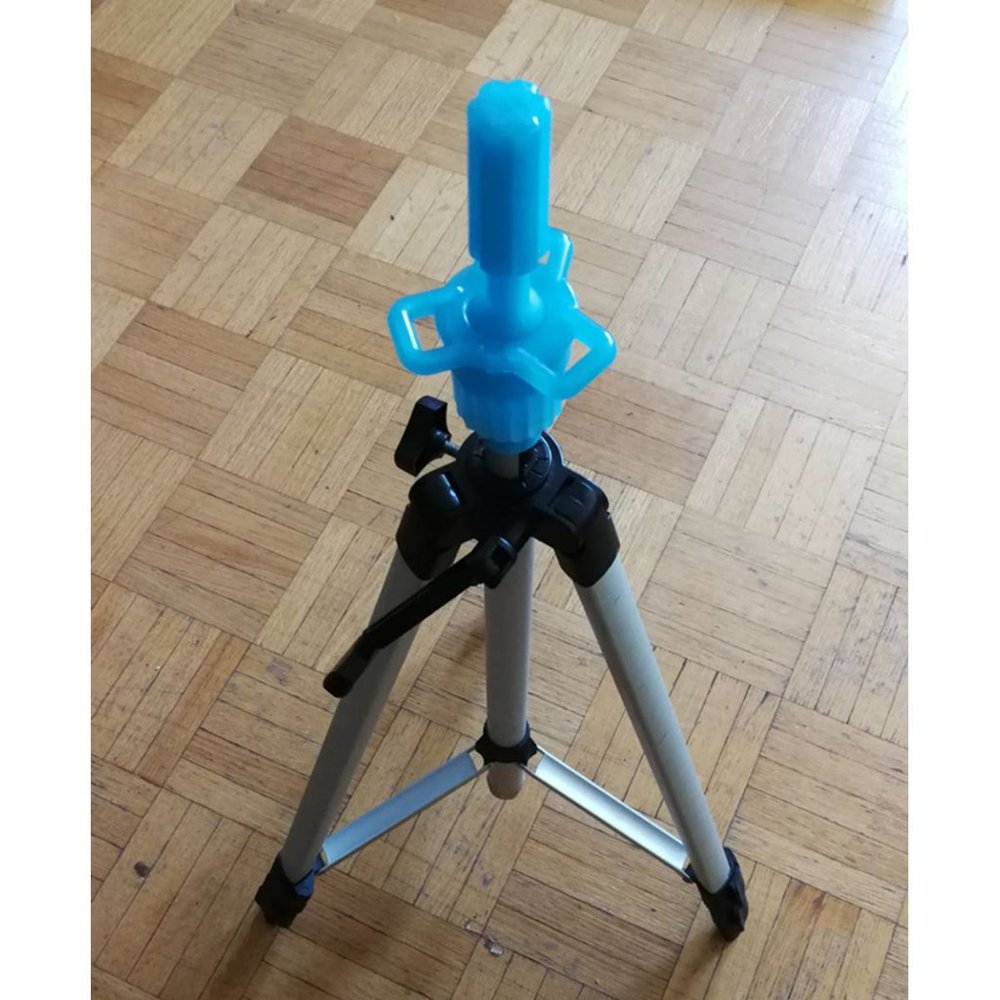 Mannequin head tri pod stand
